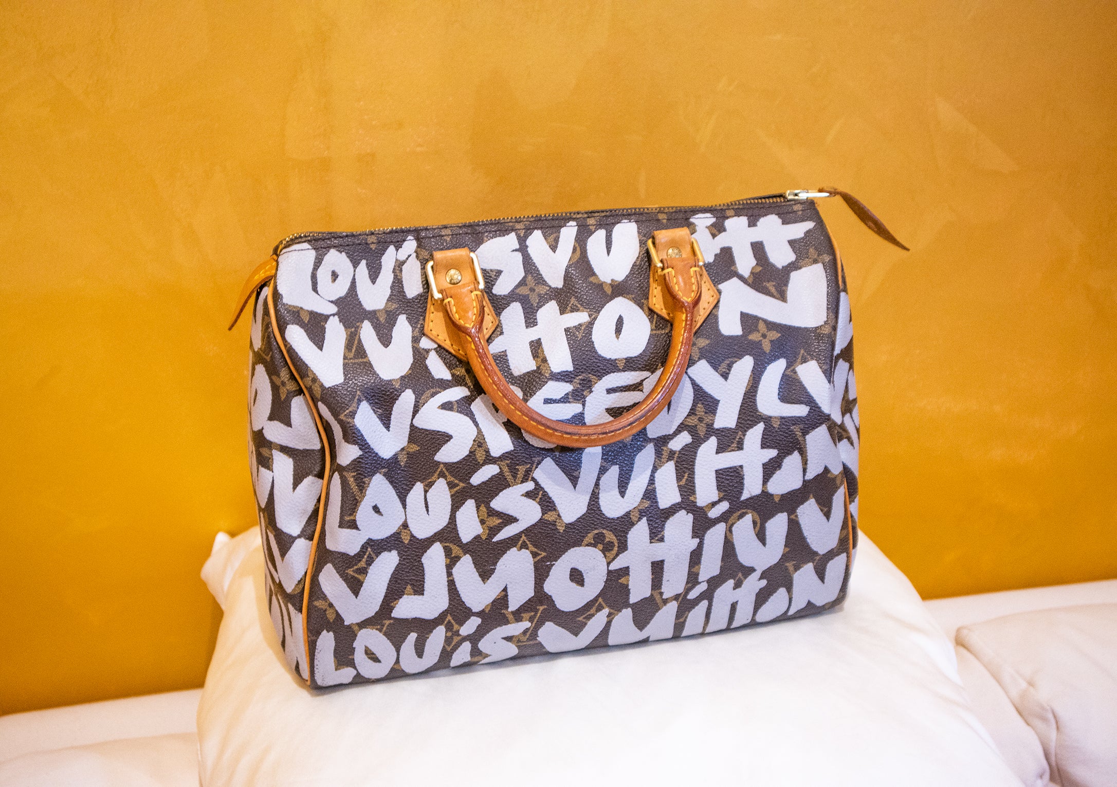 Graffiti speedy louis vuitton sale