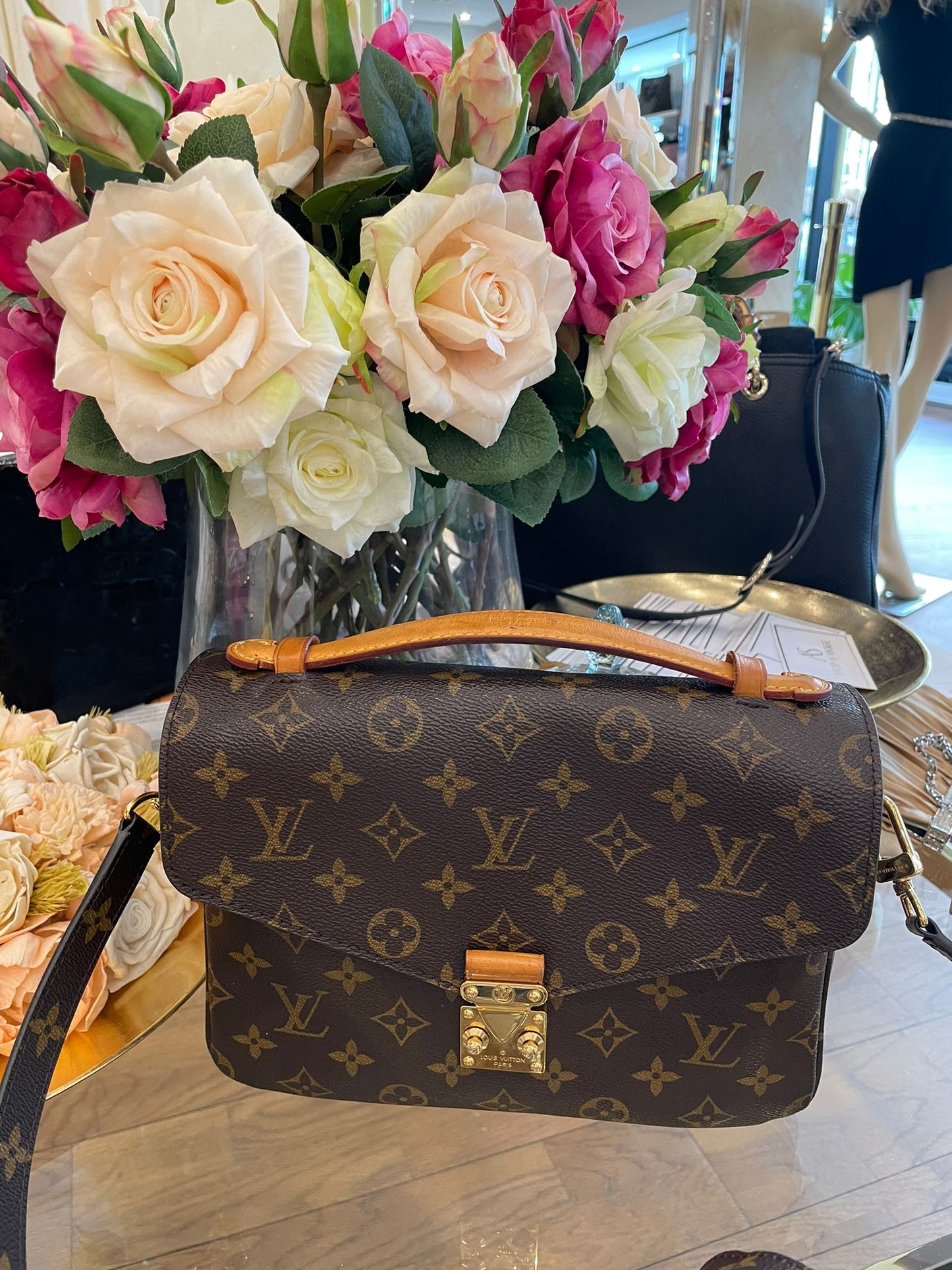 Louis Vuitton - Pochette Metis