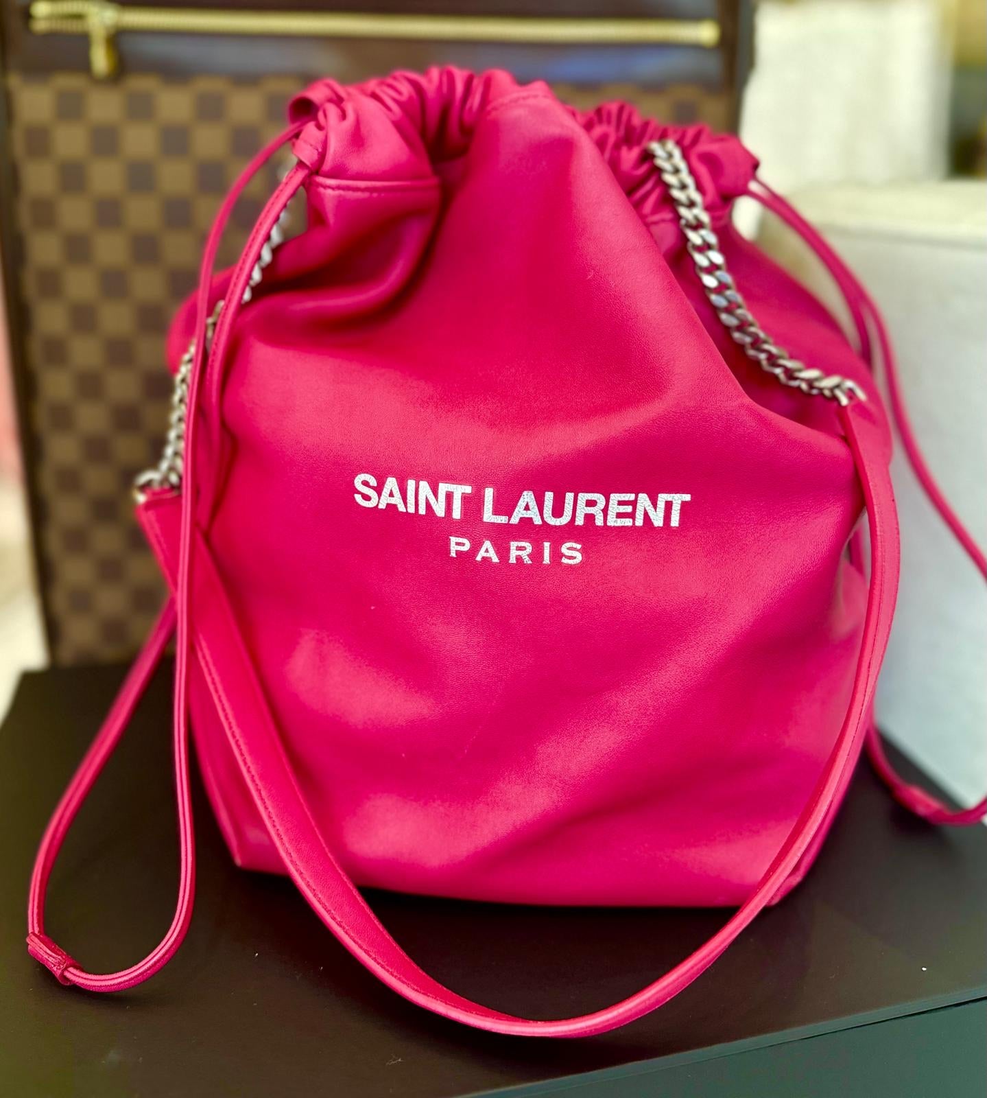 Yves Saint Laurent - Bucket-Bag in Pink