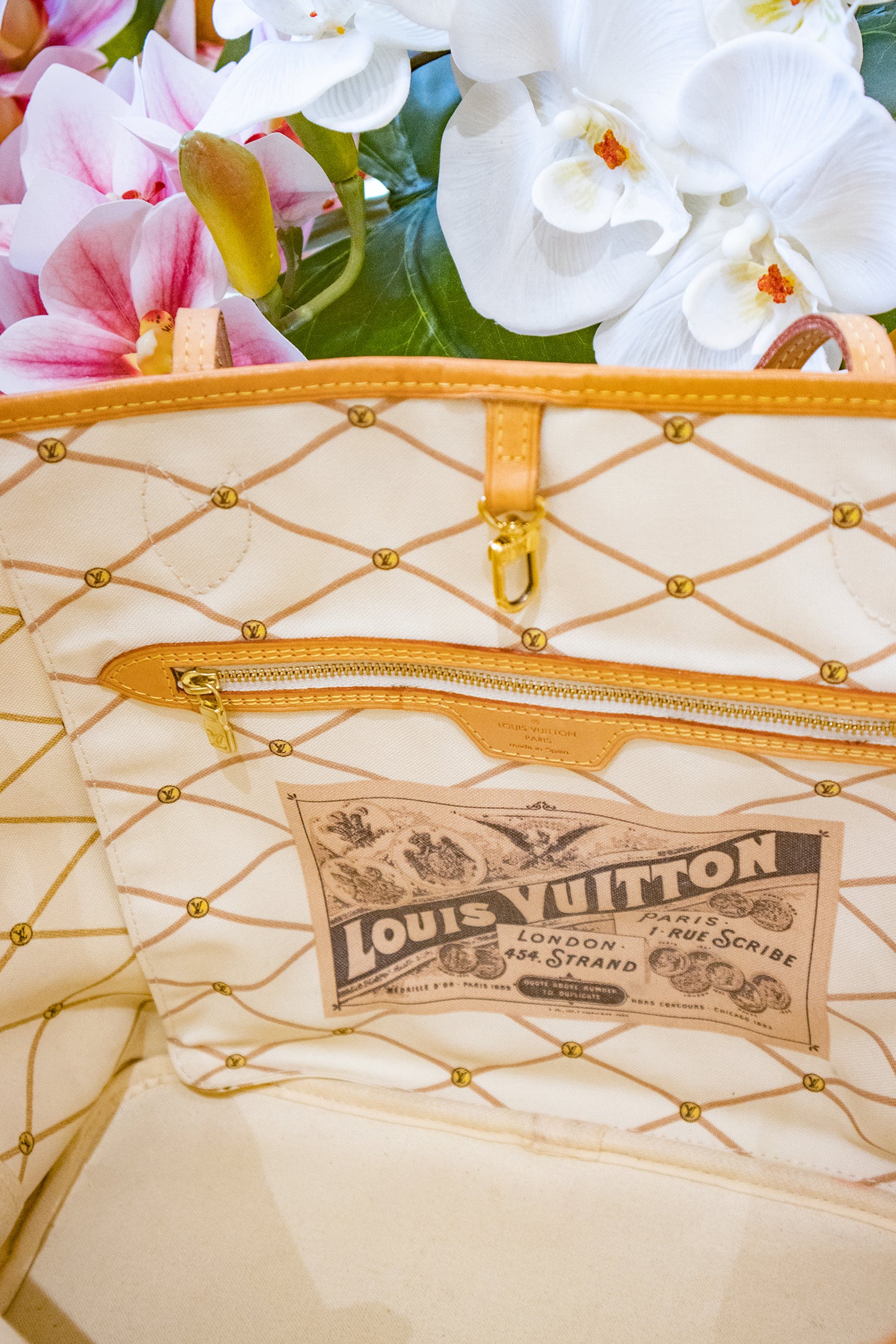 Louis Vuitton - Neverfull Shopper Limited Edition