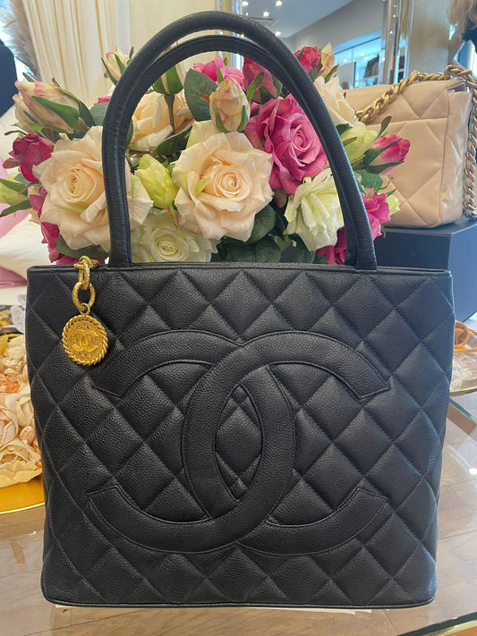 Chanel - Medallion Tote Bag schwarz