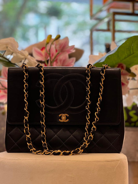 Chanel - Vintage Timeless Maxi Jumbo Classic Flap Bag 1991-1994