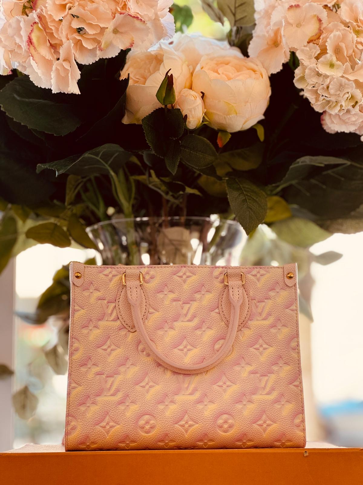 Louis Vuitton - Onthego PM Limited Edition Rosa/Gelb