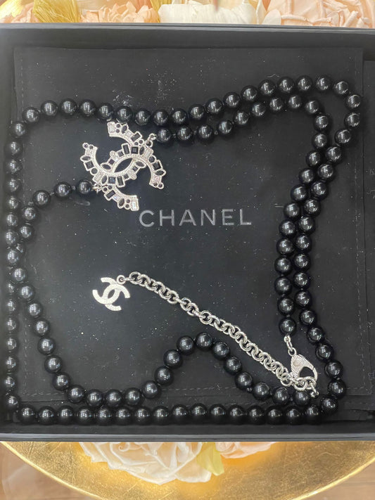 Chanel - CC Kette schwarze Perlen